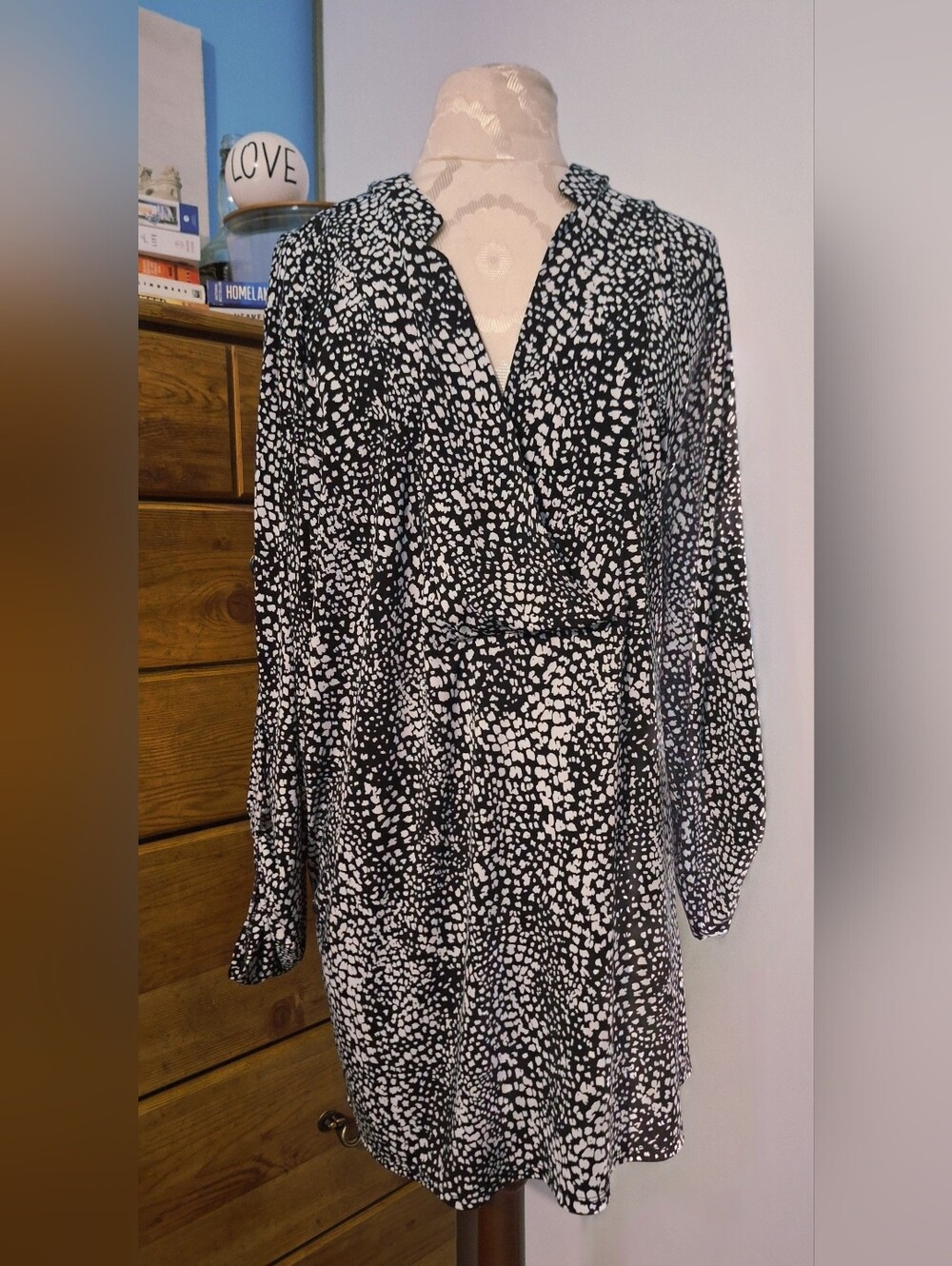 Jaclyn Smith Black & White Dotted Tunic Style Dress 3/4" Sleeves